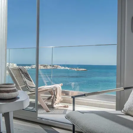 Khroma Luxury 1 Front Apartment *