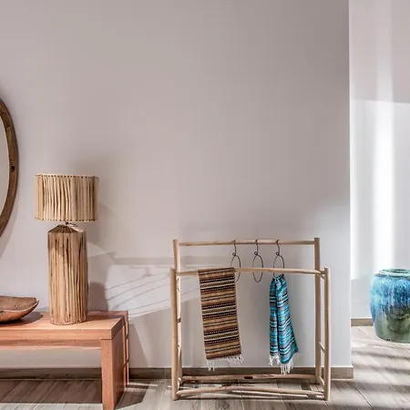 Khroma Luxury 1 Front 公寓