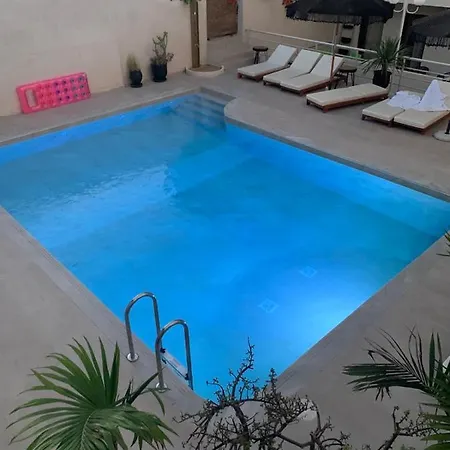 Khroma Luxury 1 Front *