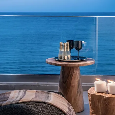 Khroma Luxury 1 Front Апартаменты