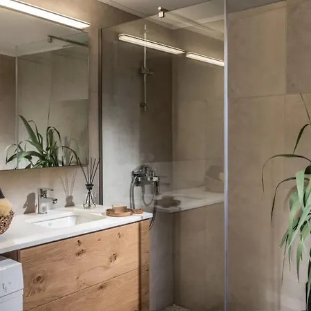 Khroma Luxury 1 Front Lägenhet