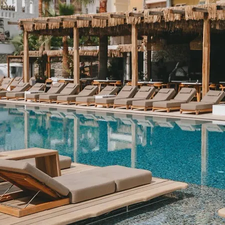 Khroma Luxury 1 Front *