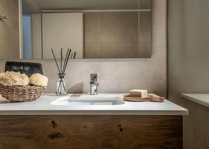 Khroma Luxury 1 Front *