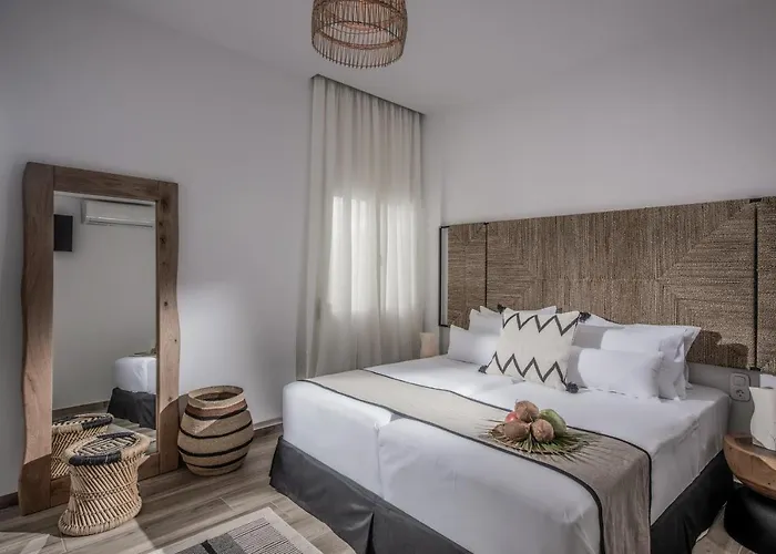 Διαμέρισμα Khroma Luxury 1 Front *