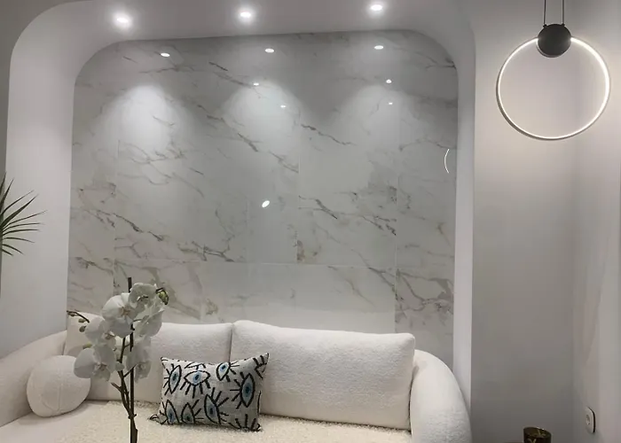 Khroma Luxury 1 Front Χερσόνησος