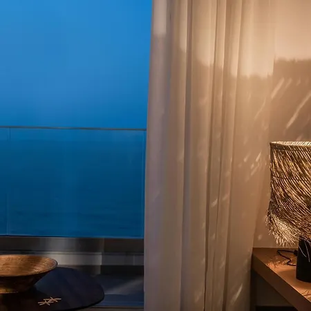 Khroma Luxury 1 Front 公寓 赫索尼索斯