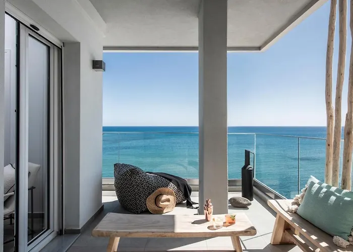 Khroma Luxury 1 Front