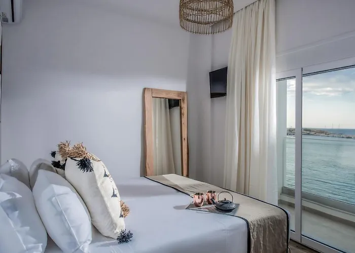 Khroma Luxury 1 Front Hersonissos (Crete)